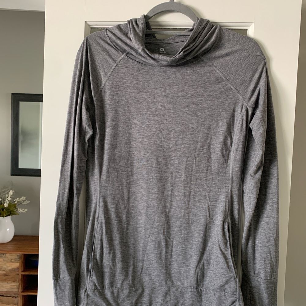 GAP Fit Gray Long Sleeve Hoodie